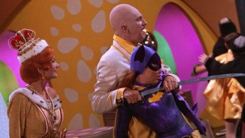 Épisode 9 – Un drôle de dinosaure