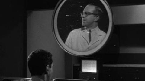 Épisode 7 – L'Espion robot