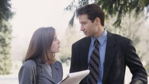 Épisode 1 – Nous ne sommes pas seuls