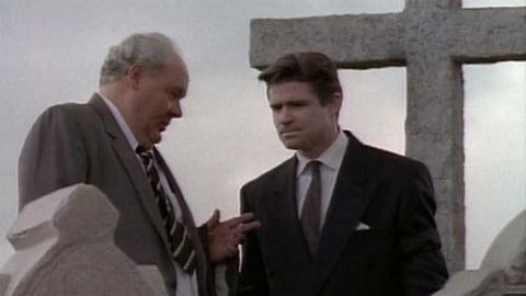 Épisode 1 – Cœur saignant en papillote / À mourir de rire / Le tatouage