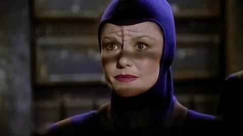 Épisode 8 – Les enchaînés