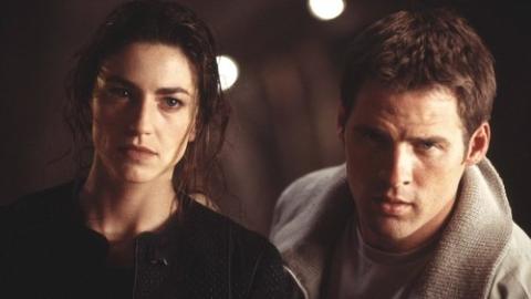 Épisode 1 – La Voix mystérieuse