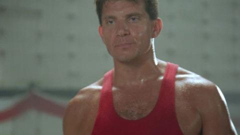 Épisode 5 – Requiem pour un super-héros