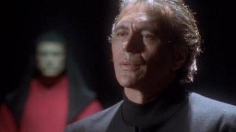 Épisode 2 – Résurrection