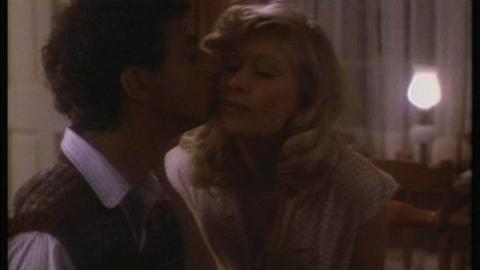 Épisode 10 – Il faut sauver Teresa Golowitz / Les voix de la Terre