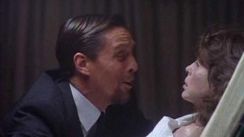 Épisode 7 – Des pompes très funèbres