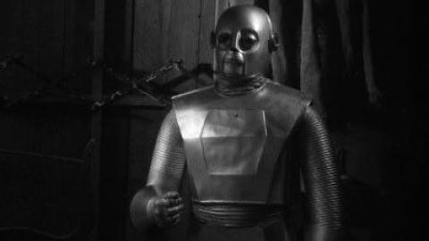 Épisode 9 – Le Robot