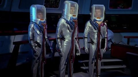 Épisode 9 – Le Piège des Tholiens