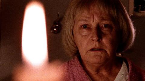 Épisode 3 – Un corps étranger