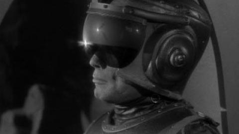 Épisode 1 – Le Soldat