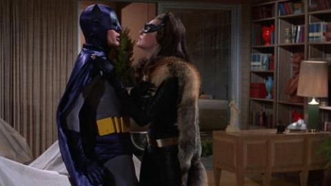 Épisode 50 – Batman tombe amoureux