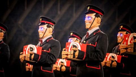 Épisode 7 – Kerblam !