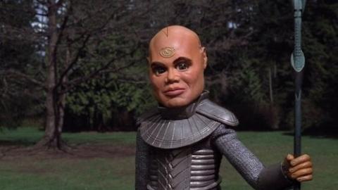 Épisode 6 – Wormhole X-Treme, le film