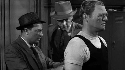 Épisode 2 – Sam Kelly