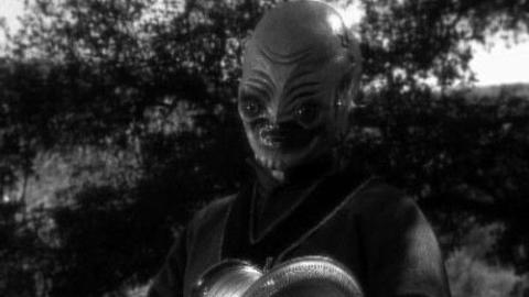 Épisode 31 – Le Caméléon