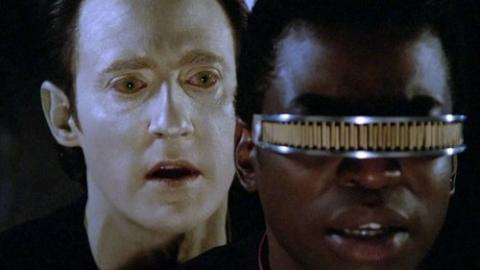 Épisode 17 – Terre natale