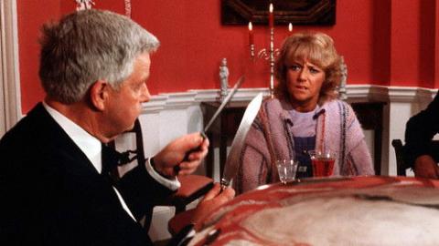 Épisode 2 – La Treizième réunion