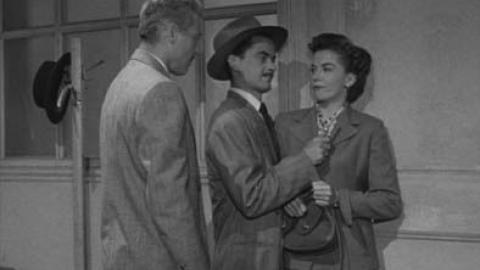 Épisode 4 – Le mystère des statues brisées