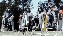 Kiss contre les Fantômes