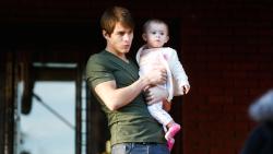 Une Ombre sur le Berceau 