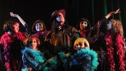 Néo-Vampires à Hysteria Lane