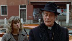 Ne Vous Retournez Pas