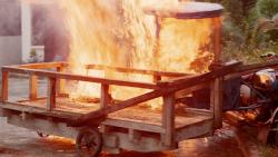 Ongles Rouges et Cuisses d'Acier