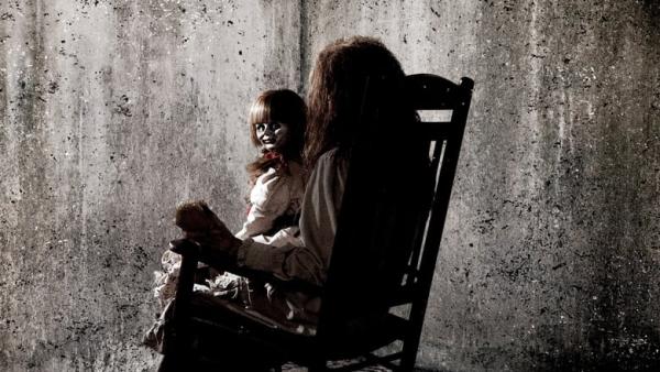 The Conjuring - Bande Annonce Officielle (VF) - Vera Farmiga / Patrick Wilson / James Wan