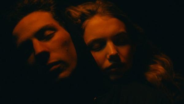 BRIDGEND - Bande-annonce (VOST)