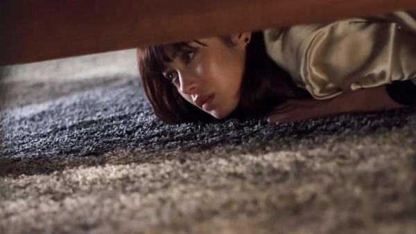 CODE MOMENTUM Bande Annonce VF (Olga Kurylenko - 2015)