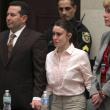 Casey Anthony (au centre)