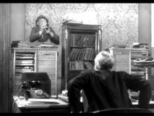 Bourvil dans le Passe-Muraille de Marcel Aymé (scène n° 3)