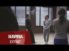 SUSPIRIA (Dakota Johnson, Tilda Swinton, Chloë Moretz) - Extrait "La première danse de Susie" VOST