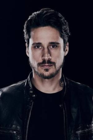 Peter Gadiot Peter Gadiot