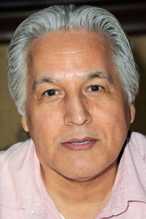 Robert Beltran Robert Beltran