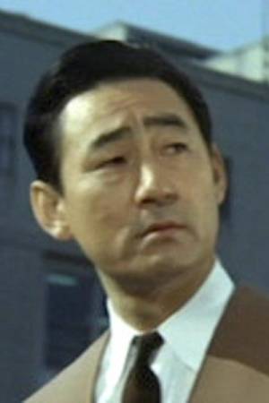Naoya Kusakawa 