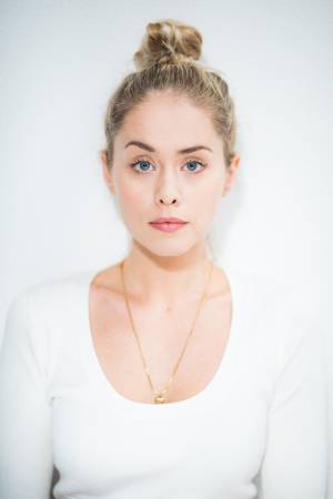 Elke Shari Van Den Broeck