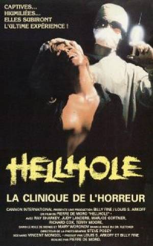 Hellhole : La Clinique de l'Horreur