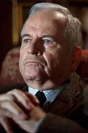 Ian Holm